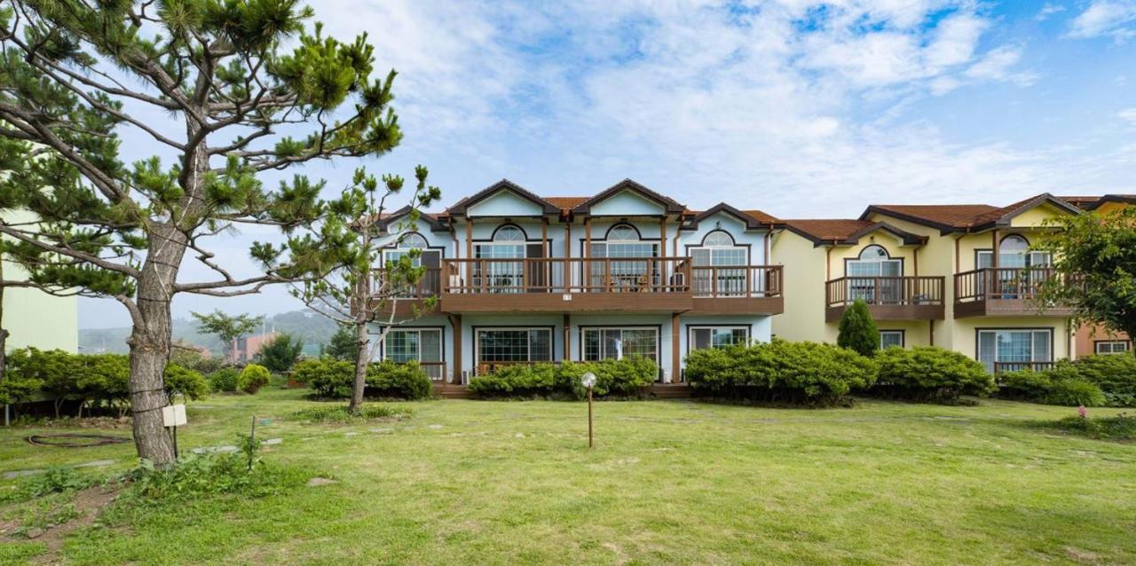 Jeju Time-Travel Pension Εξωτερικό φωτογραφία